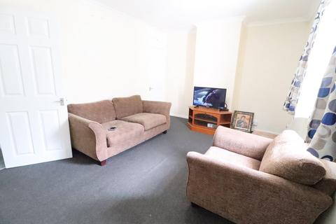 2 bedroom maisonette to rent, Tarquin Close, Coventry CV3
