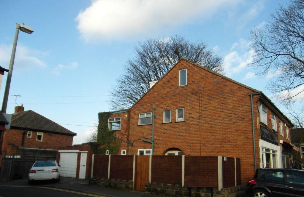 Enville Road, Wall Heath 3 bed flat £895 pcm (£207 pw)