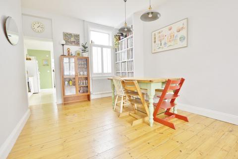 113 Olive Road, London, E13 9PU