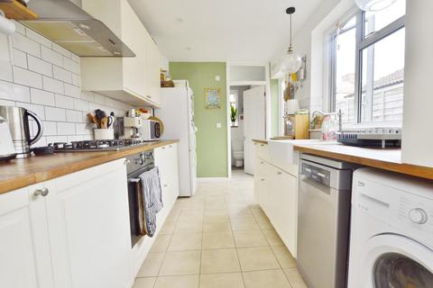 113 Olive Road, London, E13 9PU