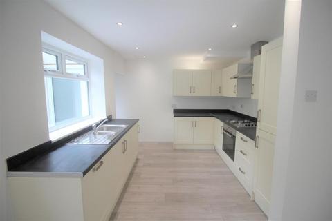 4 bedroom terraced house for sale, Bampton Road, Manchester, M22 1NH