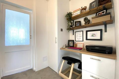 2 Caverleigh Way, Worcester Park, KT4 8DG