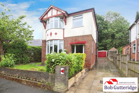 3 bedroom detached house for sale, Oaklands Avenue, Wolstanton, Newcastle