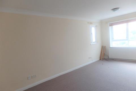 2 bedroom flat to rent, Henley Court, Henley Road, Brighton