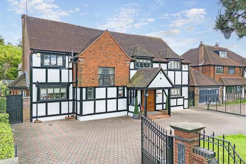 6 bedroom detached house for sale, High Road, Chigwell IG7