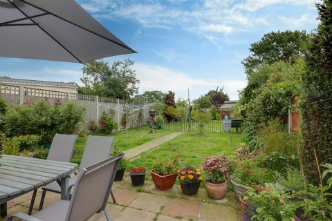 3 bedroom semi-detached house for sale, Bertram Avenue, Clacton-On-Sea CO16