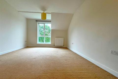 1 bedroom apartment for sale, Harrow Close, Addlestone KT15