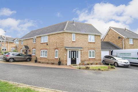 3 bedroom link detached house for sale, Penrhyn Close, Corby NN18
