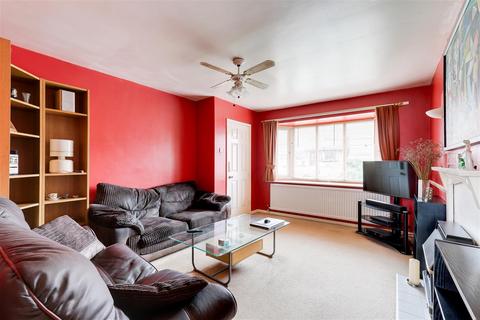 3 bedroom detached house for sale, Sidlaw Rise, Arnold NG5