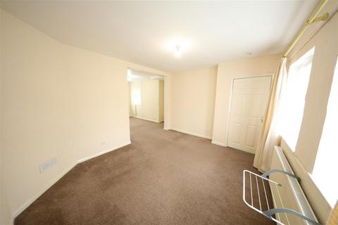 33 Bentley Grove, Hull, HU6 8NP