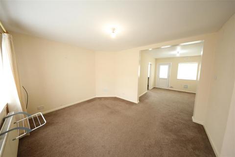 33 Bentley Grove, Hull, HU6 8NP