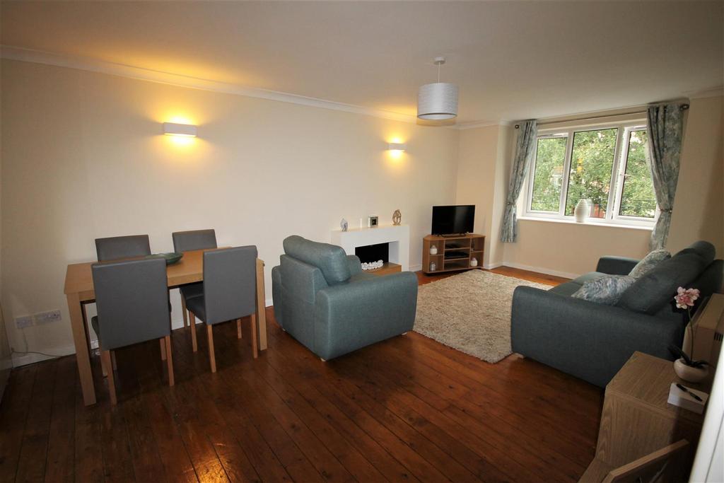 Lounge 2