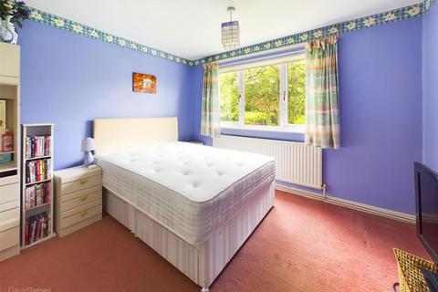 2 bedroom maisonette for sale, Princess Close, Nottingham NG4