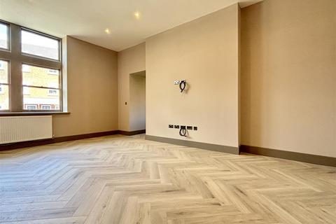 2 bedroom apartment for sale, Horse Carriage Lane, Moorgate, Rotherham