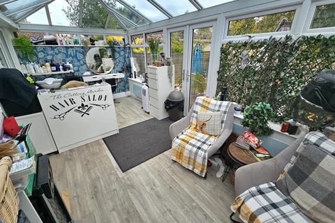 57 Barn Lane, Solihull, B92 7ND