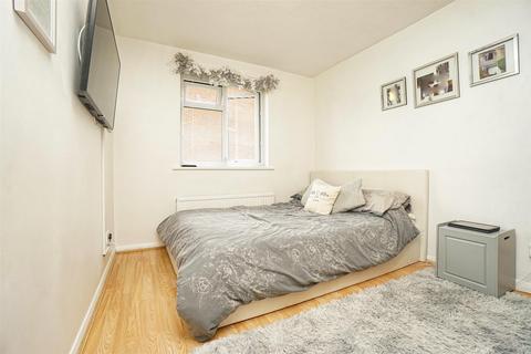 2 bedroom flat for sale, Blacklands Court, St. Helens Park Road, Hastings