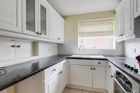 8 Mickledon Close, The Meadows, Nottingham, NG2 1LE