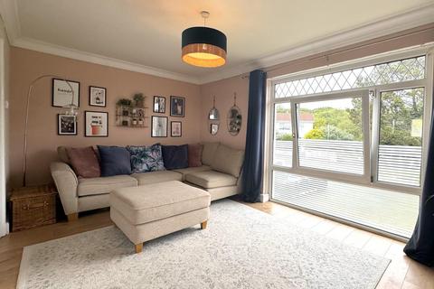 3 bedroom terraced house for sale, Kenilworth Place, West Cross, Swansea