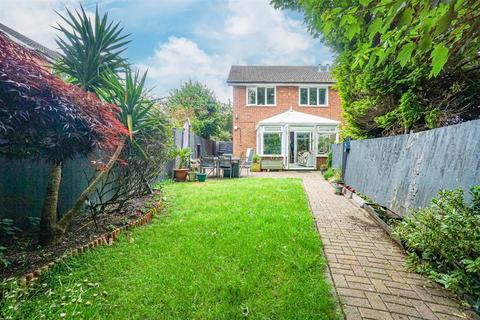 3 bedroom semi-detached house for sale, Asten Close, St. Leonards-on-sea