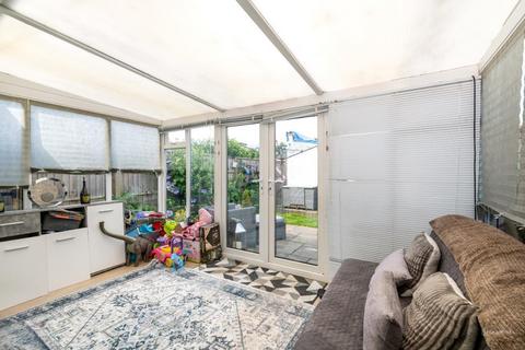 2 bedroom semi-detached bungalow for sale, Smallmead, Horley