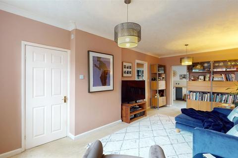 4 bedroom terraced house for sale, Priory Street, Newport Pagnell