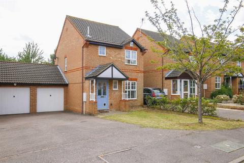 3 bedroom detached house to rent, Ravenscar Court, Emerson Valley