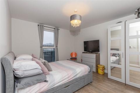 2 bedroom flat to rent, Albion Court, Ebberns Road, Hemel Hempstead