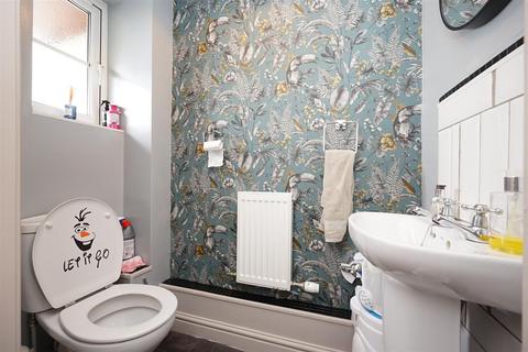 2 Easdale Close, Dalton-in-furness, LA15 8ST