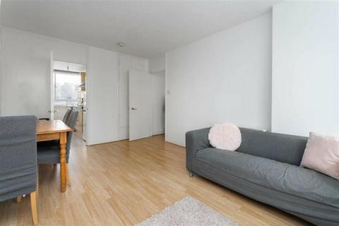 3 bedroom apartment to rent, Rolls Road, London, SE1