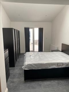 Apartment to rent, York Road, Ilford, IG1