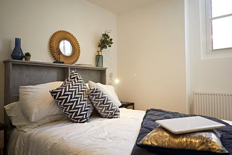 undefined, Apt 8, 113 The Headrow, The Headrow LS1