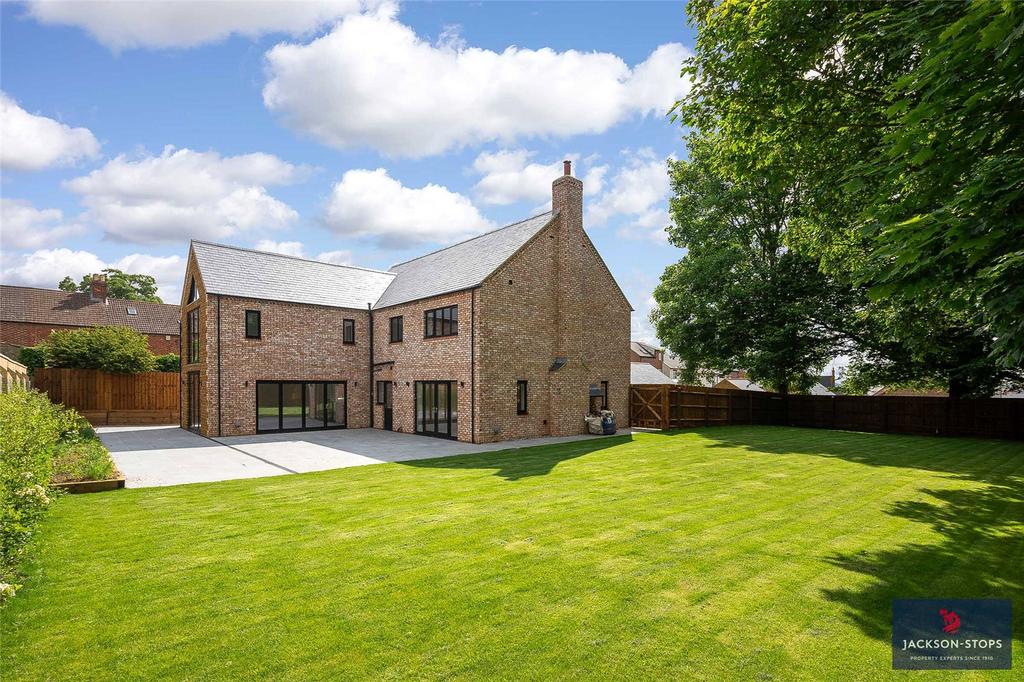 Rear &amp; Side Garden