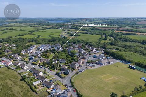 5 bedroom detached house for sale, 4 Pill Road, Haverfordwest SA62