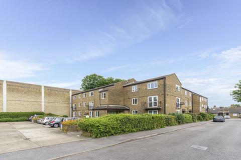 1 bedroom apartment for sale, Gerrards Close, Clapham SW4