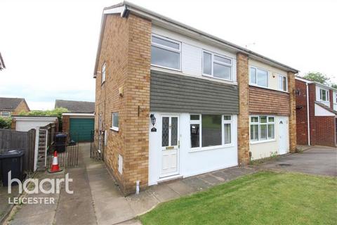 3 bedroom semi-detached house to rent, Millers Green, Burbage