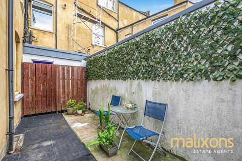 1 bedroom flat for sale, London SW16