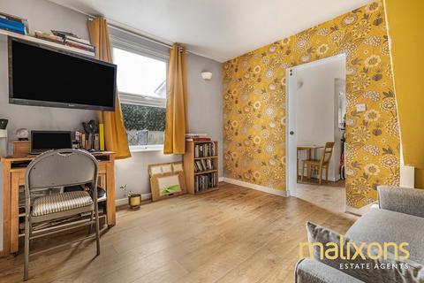 1 bedroom flat for sale, London SW16