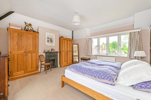 60 Headley Road, Liphook, GU30 7NP