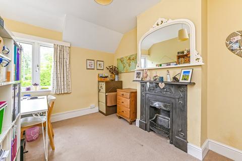 60 Headley Road, Liphook, GU30 7NP