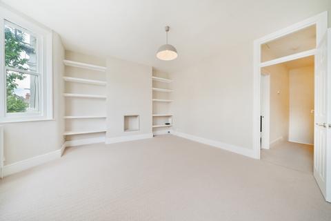 2 bedroom apartment to rent, Farlton Road London SW18