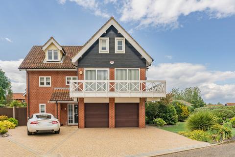 4 bedroom detached house for sale, Staitheway Road, Wroxham