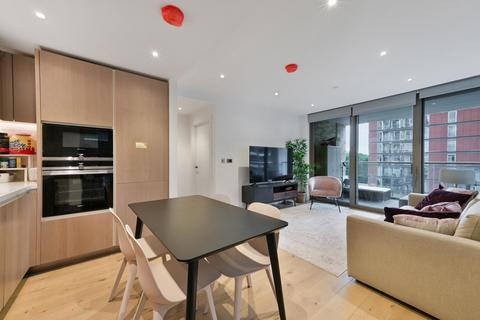 2 bedroom apartment for sale, Radley House, Prince Of Wales Dive, SW11