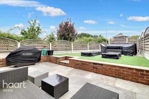 103 Brampton Close, Corringham, Stanford-le-hope, SS17 7NR