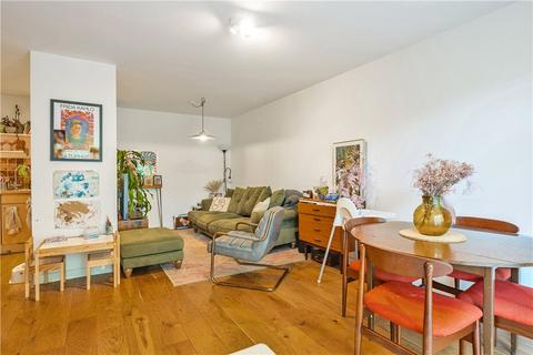 2 bedroom apartment for sale, Altima Court, East Dulwich Road, London