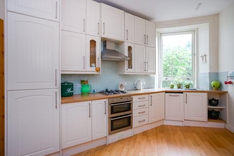 2f3, 16 Comiston Gardens, Edinburgh, EH10 5QH