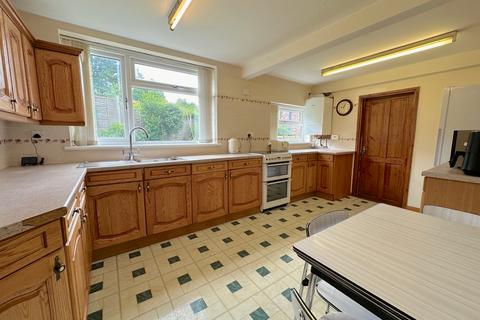 4 bedroom detached house for sale, Sandringham Road, Wolverhampton WV4