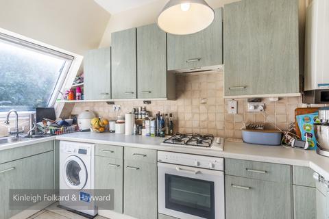 3 bedroom flat to rent, Kings Avenue Muswell Hill N10