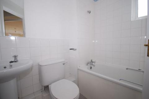2 bedroom apartment to rent, 97 Martins Road, BROMLEY, BR2