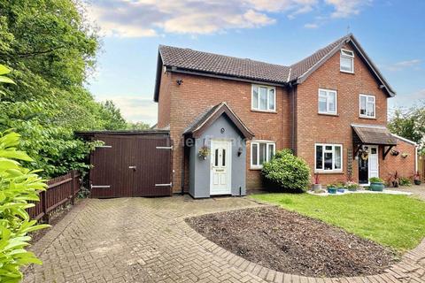 2 bedroom semi-detached house for sale, The Pines, Basildon SS15