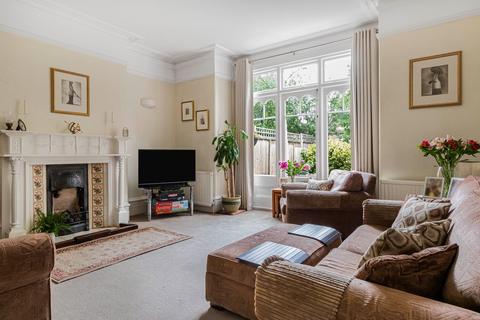 5 bedroom semi-detached house for sale, Hindes Road, Harrow Central